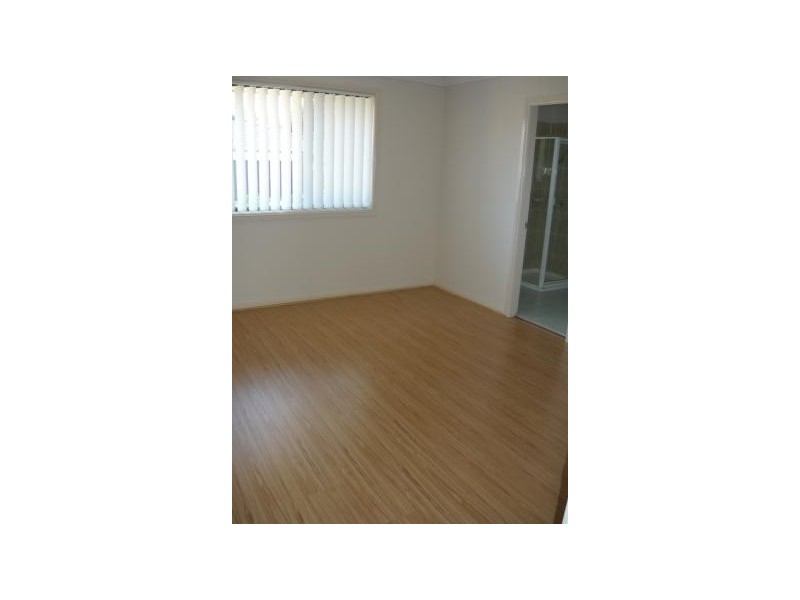 2 Levy Street, Pendle Hill NSW 2145