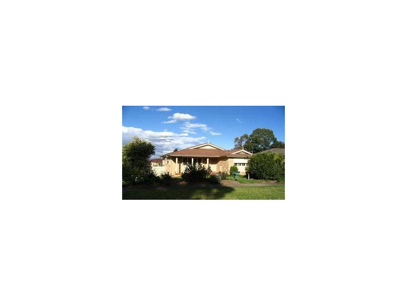 15 Saxon Place, Constitution Hill NSW 2145