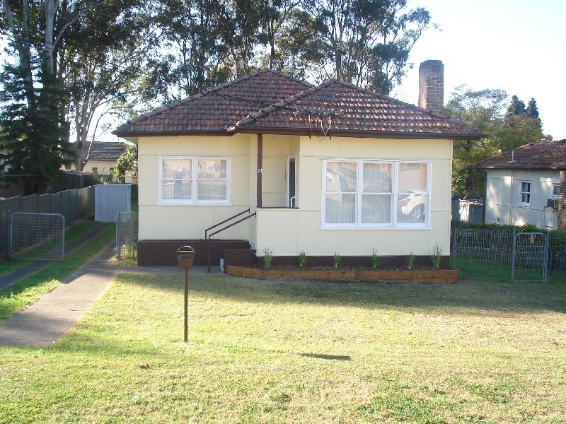 21 Jewelsford Road, Wentworthville NSW 2145