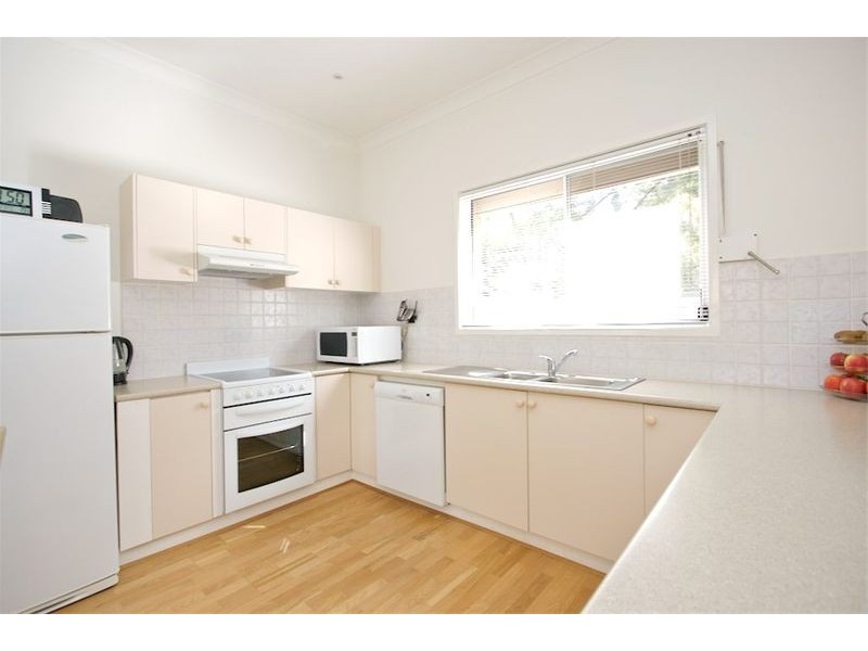 9 Carinya Road, Girraween NSW 2145