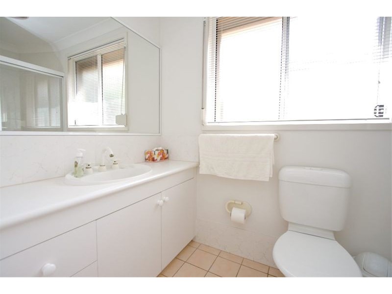 9 Carinya Road, Girraween NSW 2145