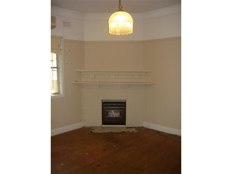 36 Oatlands Road, Wentworthville NSW 2145