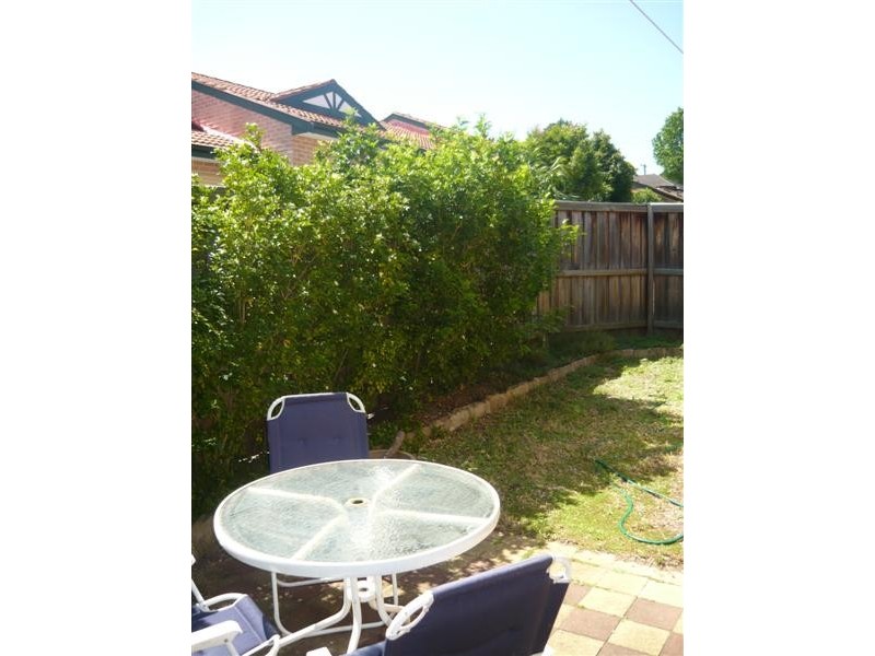 3/3-7 Redbank Place, Northmead NSW 2152