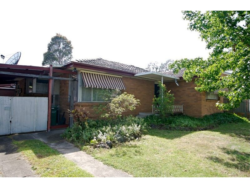 13 Peachtree Avenue, Constitution Hill NSW 2145
