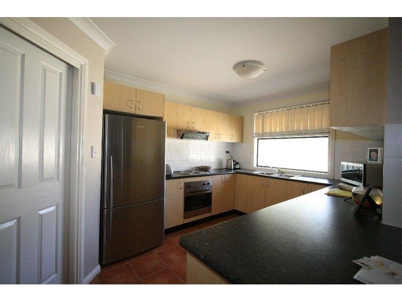6/24  Tungarra Road, Girraween NSW 2145