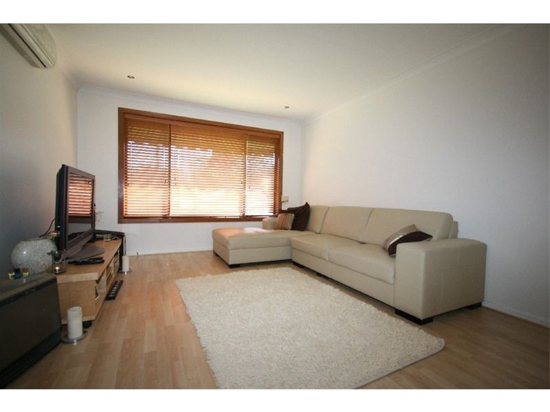 8 Munro Street, Greystanes NSW 2145