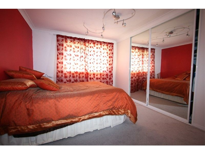 8 Munro Street, Greystanes NSW 2145