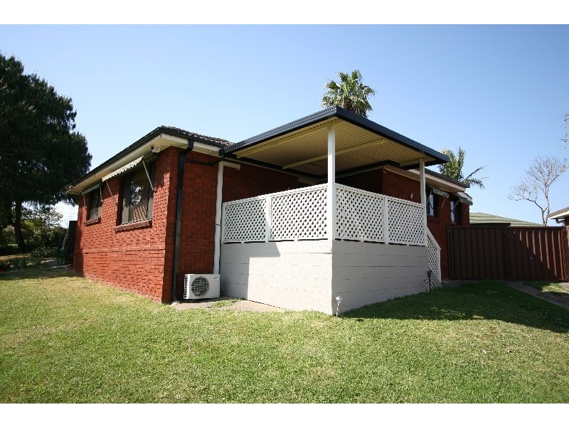 8 Munro Street, Greystanes NSW 2145