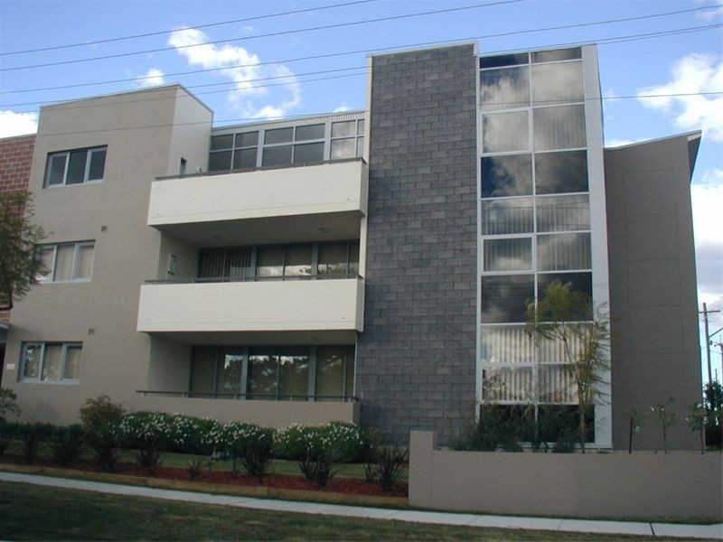 13/2a-6  Lydbrook Street, Wentworthville NSW 2145