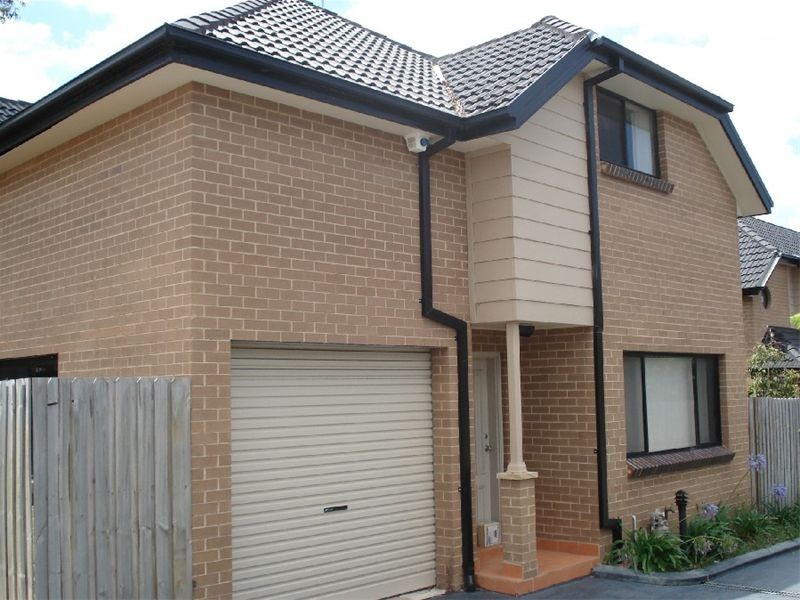 2/70  Hampden Road, South Wentworthville NSW 2145