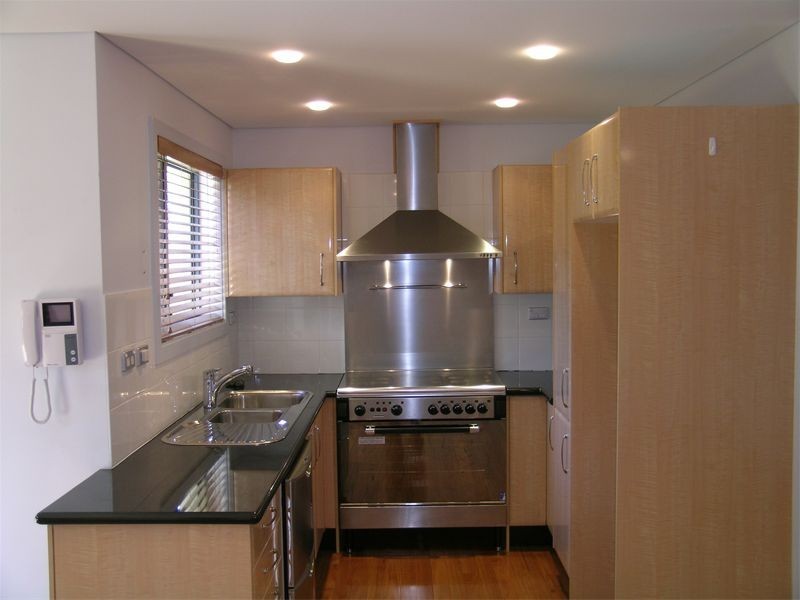 11/12  Kumbardang Avenue, Miranda NSW 2228