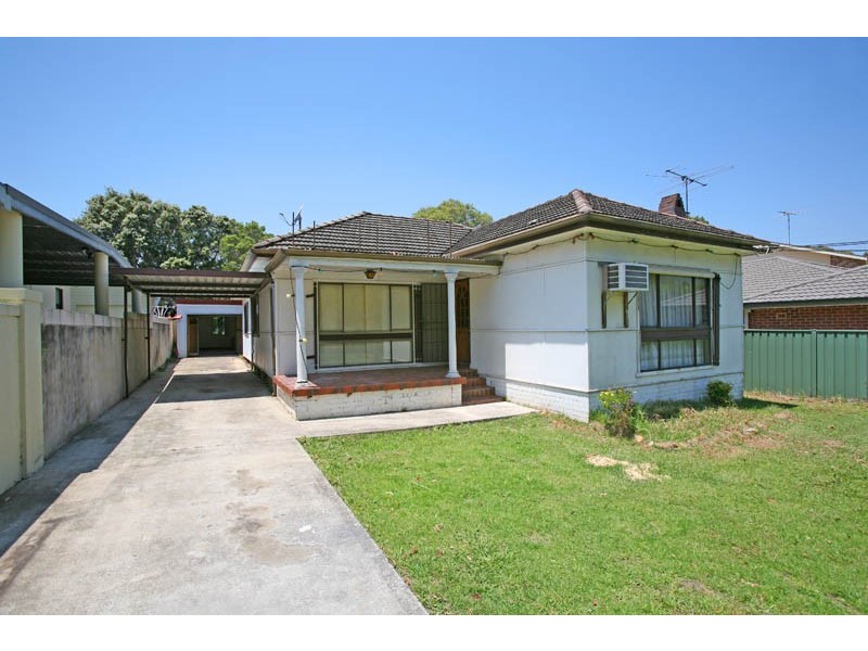 18 Carramar Crescent, Miranda NSW 2228