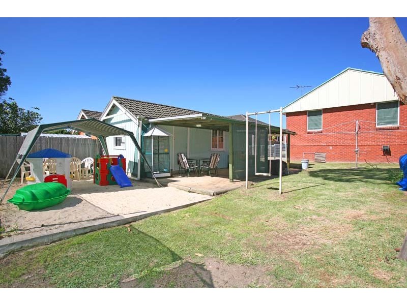 9  Windermere Avenue, Miranda NSW 2228