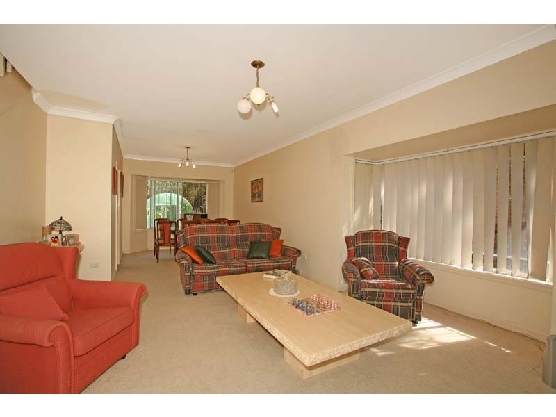 2/23  Dudley Avenue, Caringbah NSW 2229