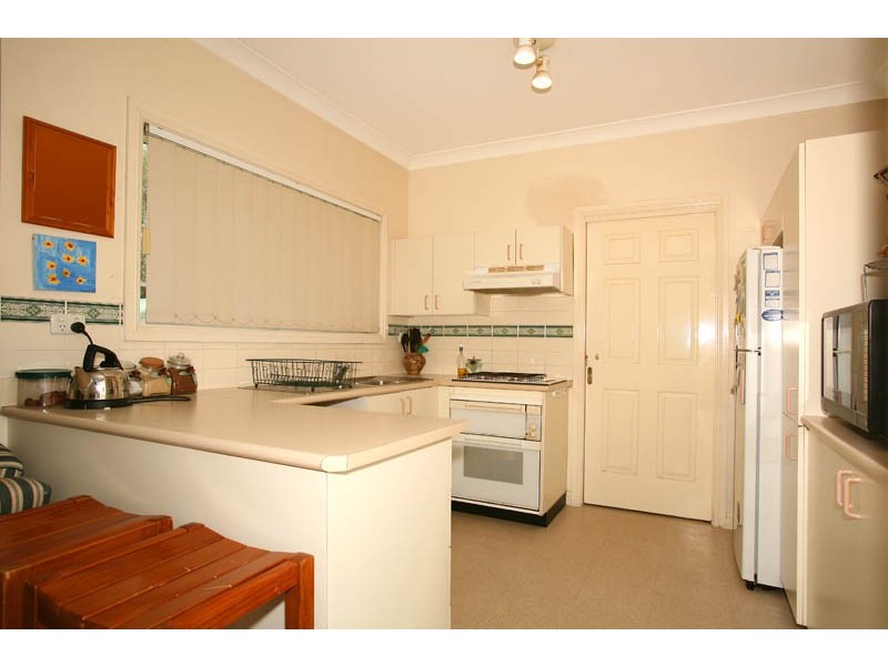 2/23  Dudley Avenue, Caringbah NSW 2229