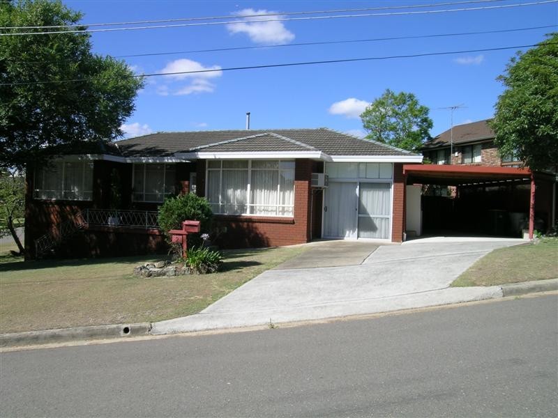 2  Bedford Place, Sylvania NSW 2224