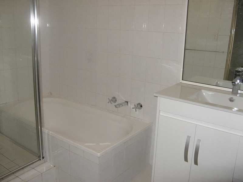 1/5 MYERS ST, Roselands NSW 2196