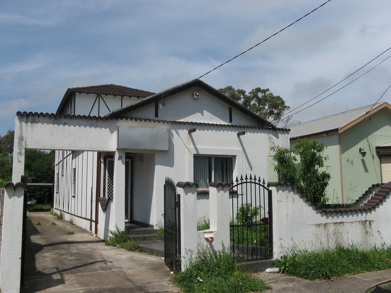 47 Second Ave, Campsie NSW 2194