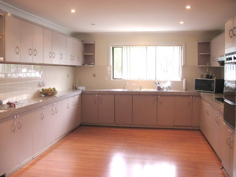 27 FLORA ST, Roselands NSW 2196