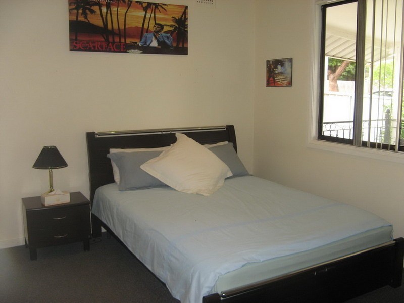 27 FLORA ST, Roselands NSW 2196