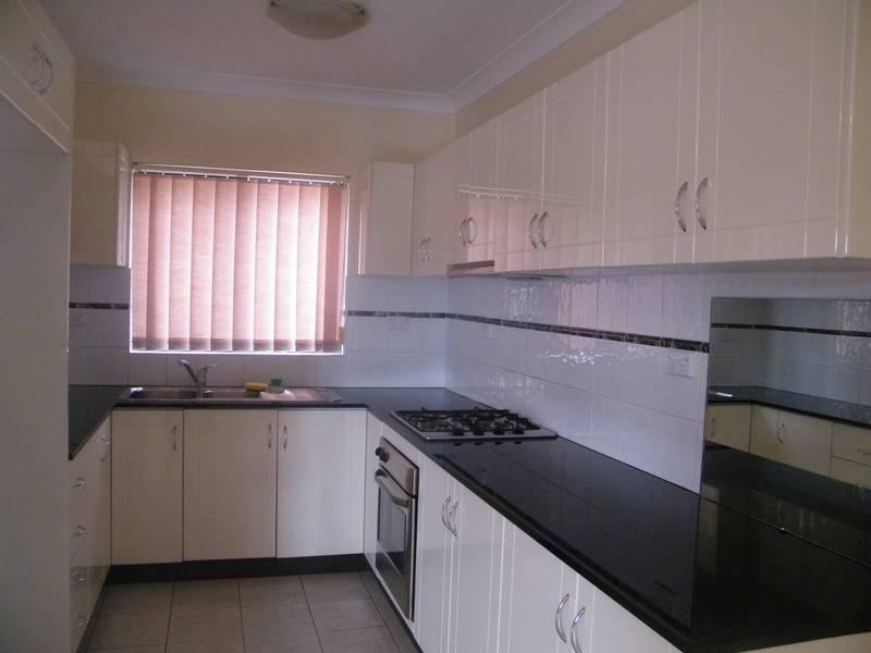 5/126 WATERLOO RD, Greenacre NSW 2190