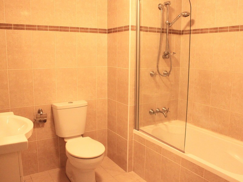 106b / 5 SIXTH AVE, Campsie NSW 2194