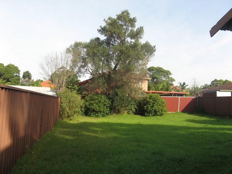 21 Troy St, Campsie NSW 2194