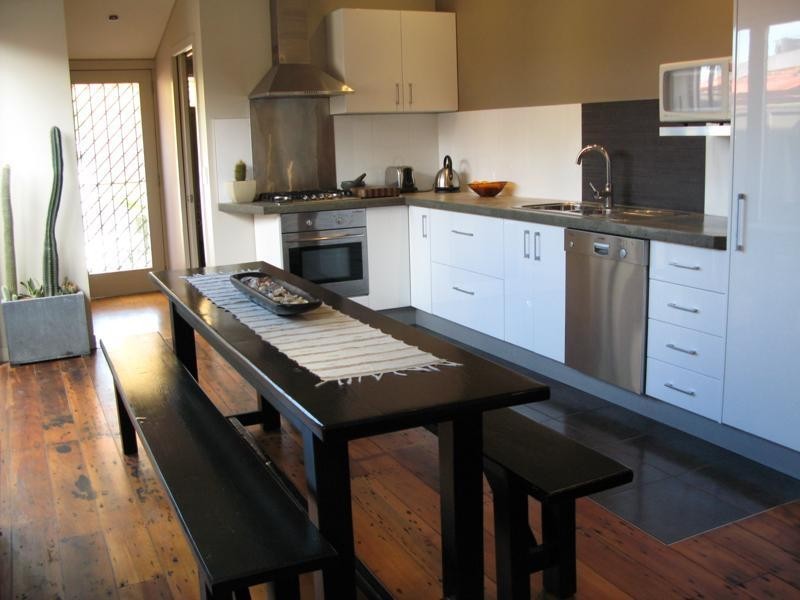 8 Park Road, Sydenham NSW 2044