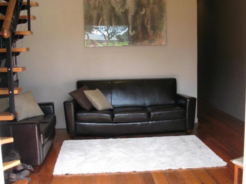 8 Park Road, Sydenham NSW 2044