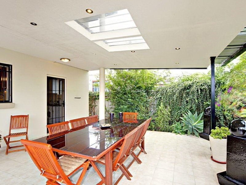 38 valencia st, Greenacre NSW 2190
