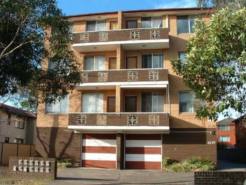 3/25 Fourth Ave, Campsie NSW 2194