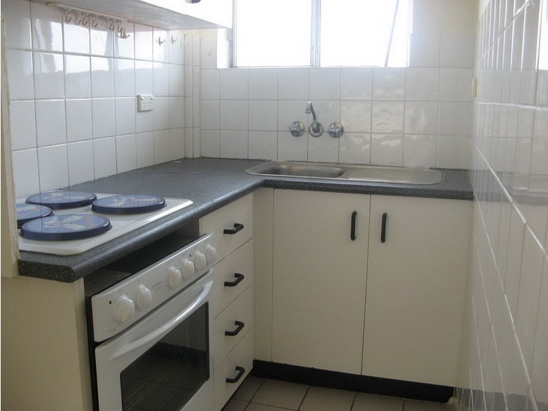 6/4 Howard Street, Canterbury NSW 2193