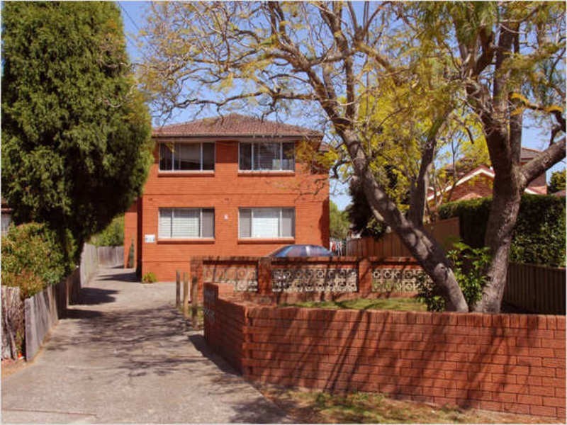 6 LINCOLN ST, Campsie NSW 2194