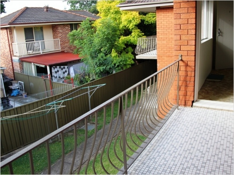 6 LINCOLN ST, Campsie NSW 2194