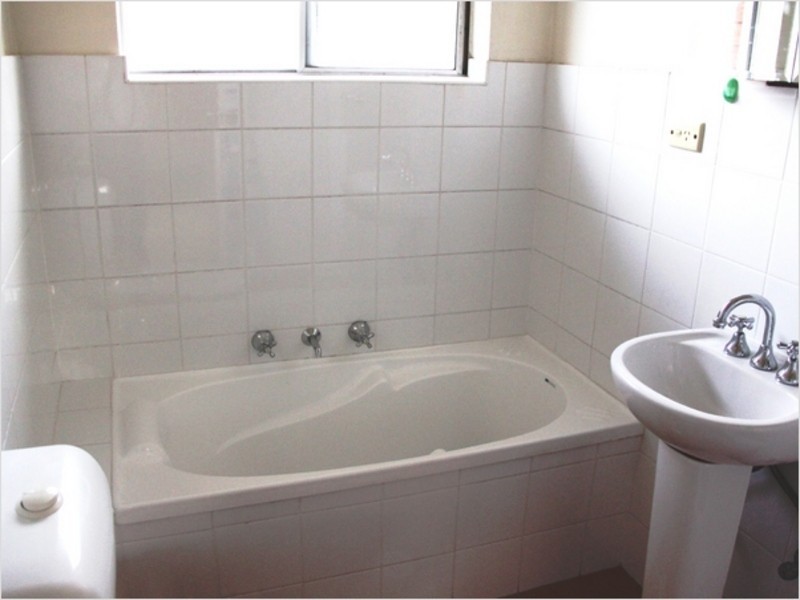 6 LINCOLN ST, Campsie NSW 2194