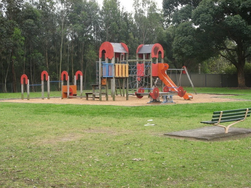 64 Tallawalla St, Beverly Hills NSW 2209