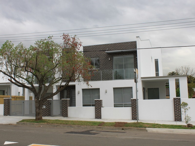 2a Cecilia ST, Belmore NSW 2192