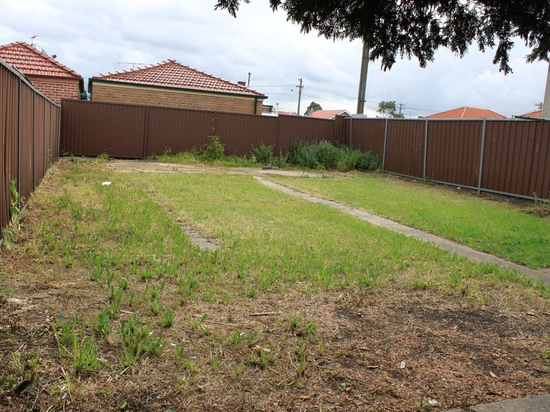 1 Viking St, Campsie NSW 2194