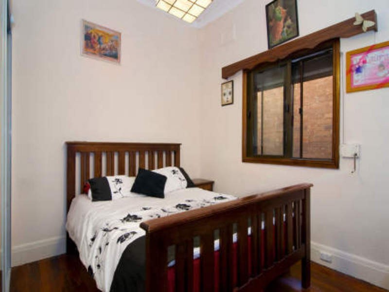 Marrickville NSW 2204