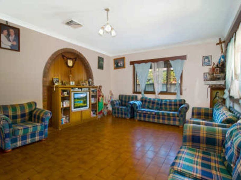 Marrickville NSW 2204