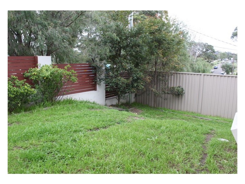 2B Hymen St, Peakhurst NSW 2210