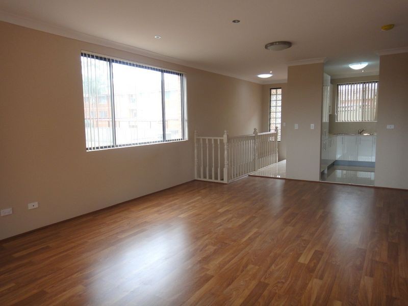 5/28 EVALINE ST, Campsie NSW 2194