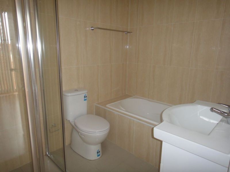 5/28 EVALINE ST, Campsie NSW 2194