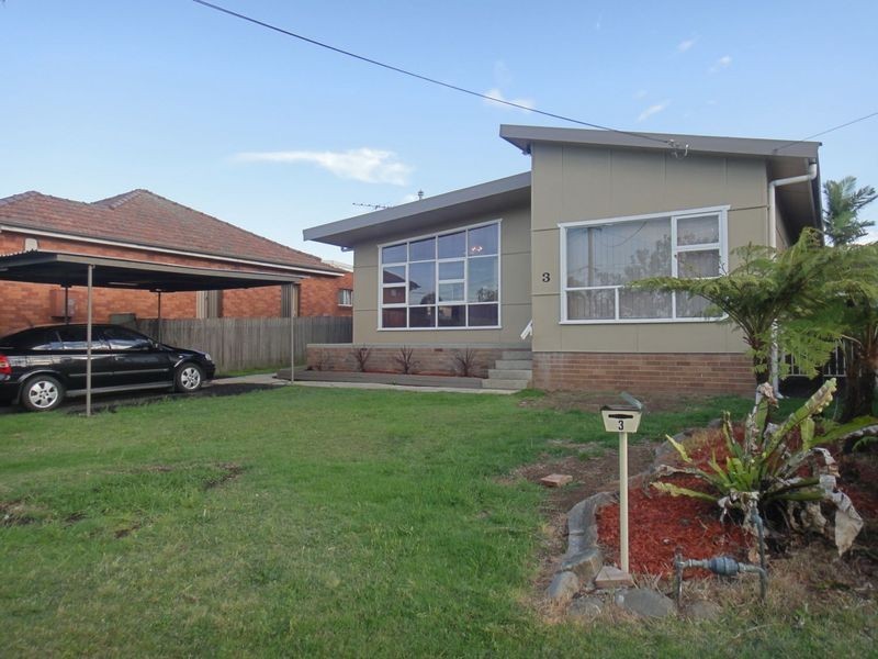 3 MARINA Crs, Greenacre NSW 2190