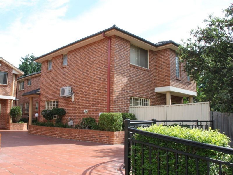 2/76 Ninth Ave, Campsie NSW 2194