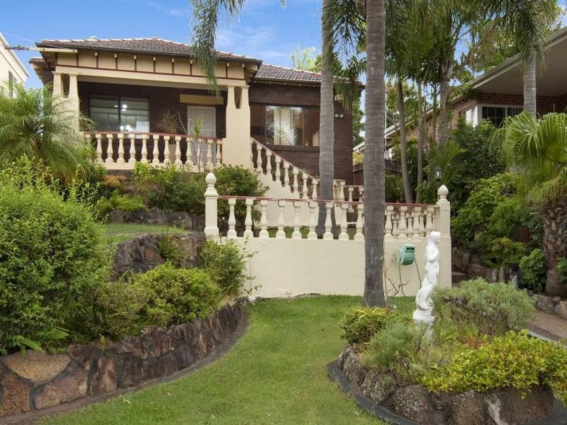 39 Hocking Ave, Earlwood NSW 2206