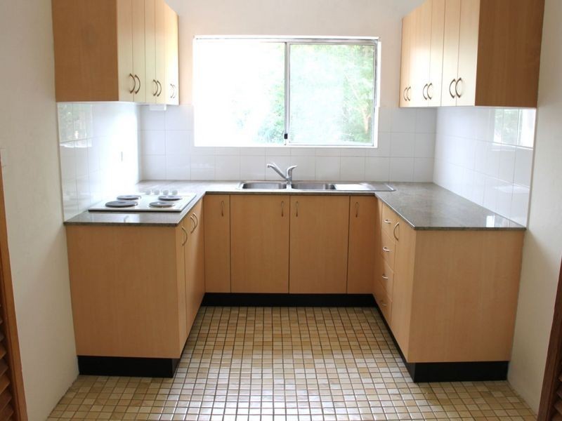 31 Sixth Ave, Campsie NSW 2194