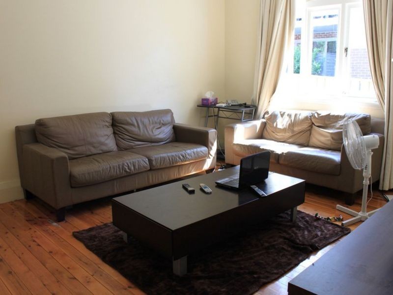 84 Ninth Ave, Campsie NSW 2194