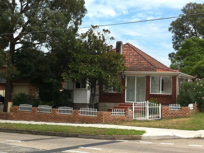 76 Chapel Rd South, Bankstown NSW 2200
