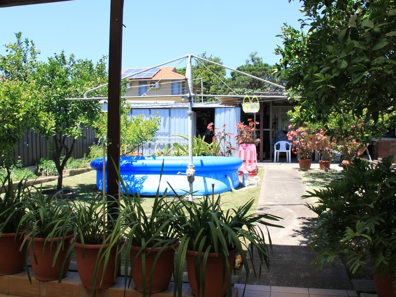 22 Leylands Pde, Belmore NSW 2192